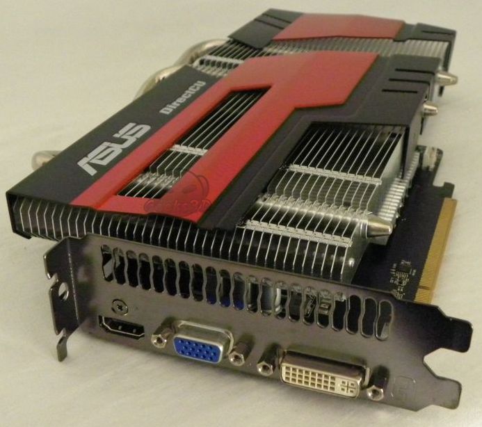 ASUS Radeon HD 6770 DirectCU Silent