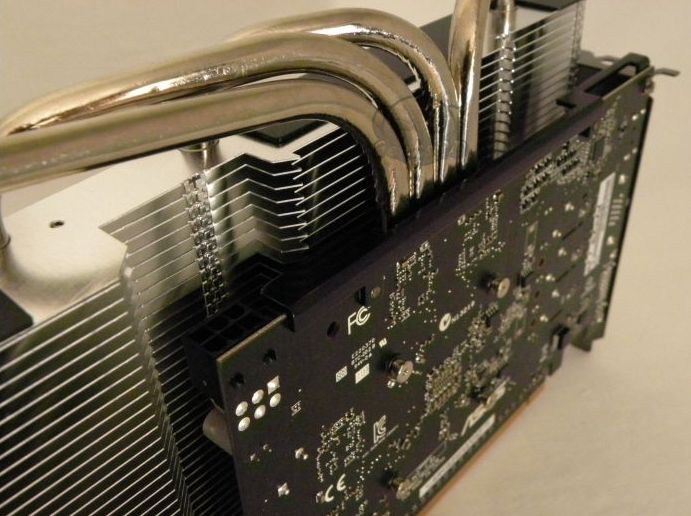 ASUS Radeon HD 6770 DirectCU Silent