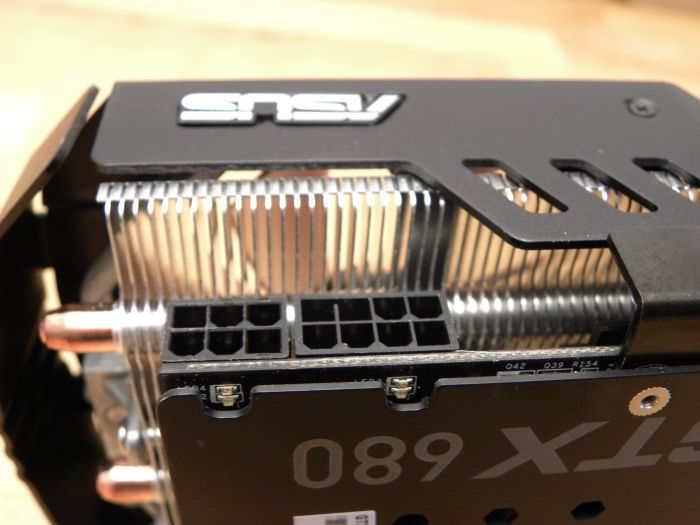 ASUS GeForce GTX 680 DirectCU II TOP