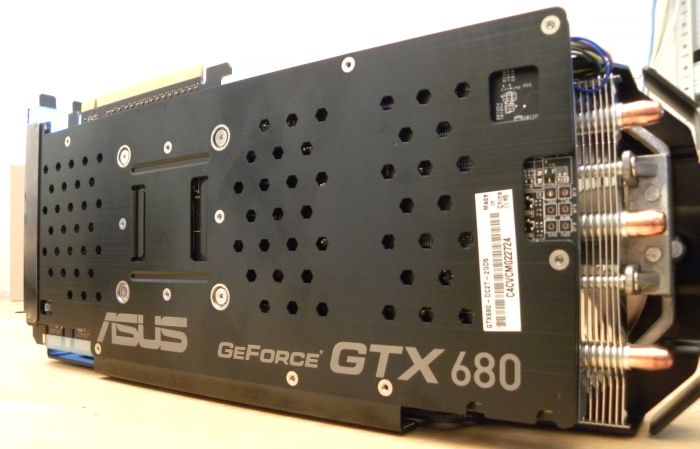 ASUS GeForce GTX 680 DirectCU II TOP