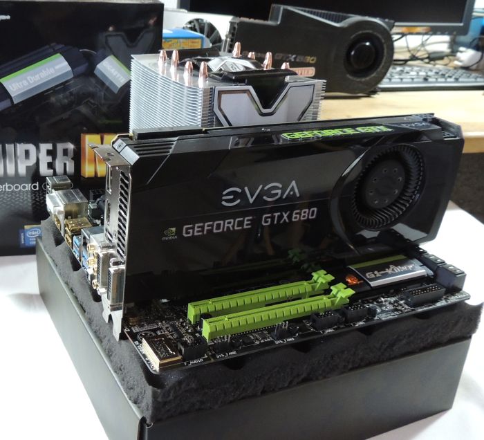 Gigabyte G1.Sniper M5 Z87 Motherboard Unboxing