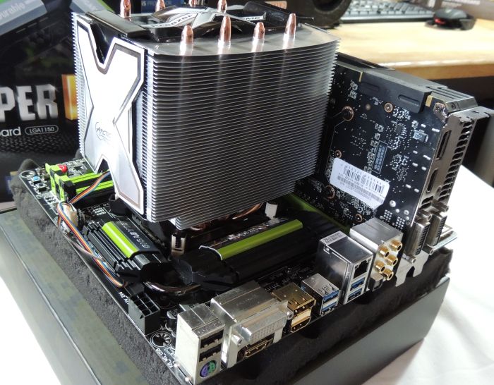 Gigabyte G1.Sniper M5 Z87 Motherboard Unboxing