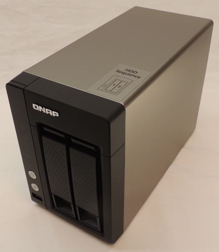 TS-221 Qnap NAS Storage 2 baias hot-swappable