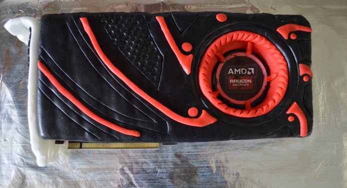A Radeon R9 290X Cake