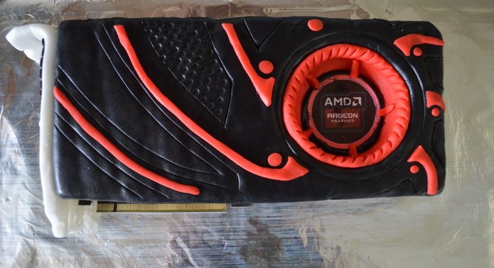 radeon_r9-290x_cake_01.jpg