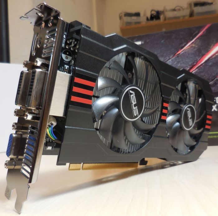 ASUS Geforce GTX 750 Ti OC Unboxing