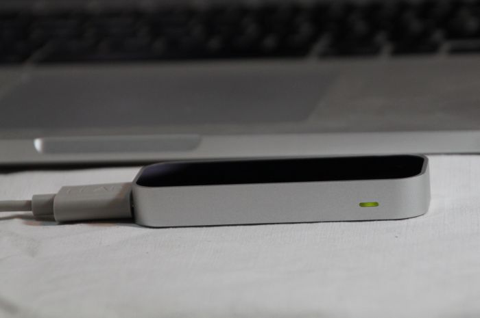 Leap Motion: Touchless Hand Tracking Controller