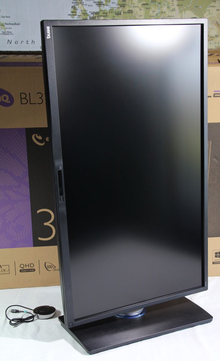 Benq BL3200: 32-inch QHD LED Monitor