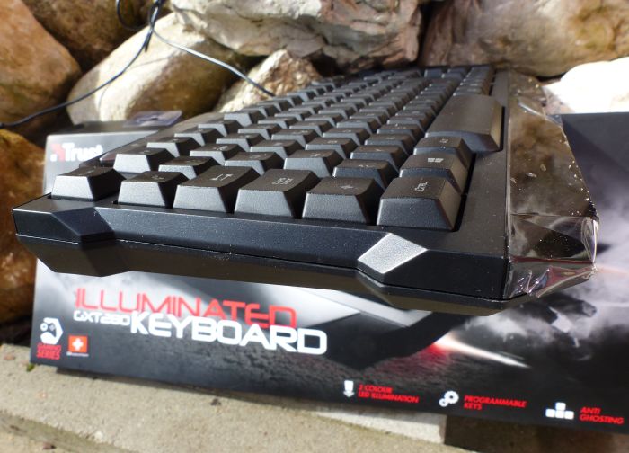 Trust GXT 280 - Gaming keyboard