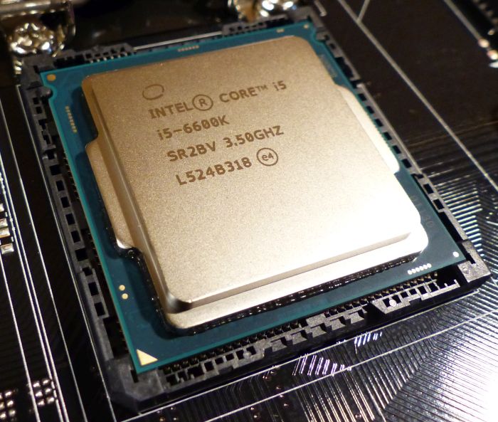 ASUS Z170 Pro Gaming Motherboard Unboxing (UPDATED) | Geeks3D