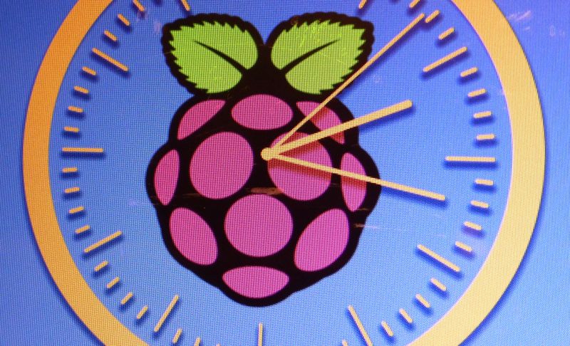 GeeXLab clock demo running on the Raspberry Pi 2 with a 7-inch touchscreen display