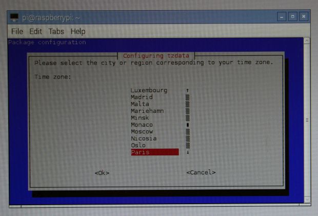 Configure time on Raspberry Pi / Raspbian