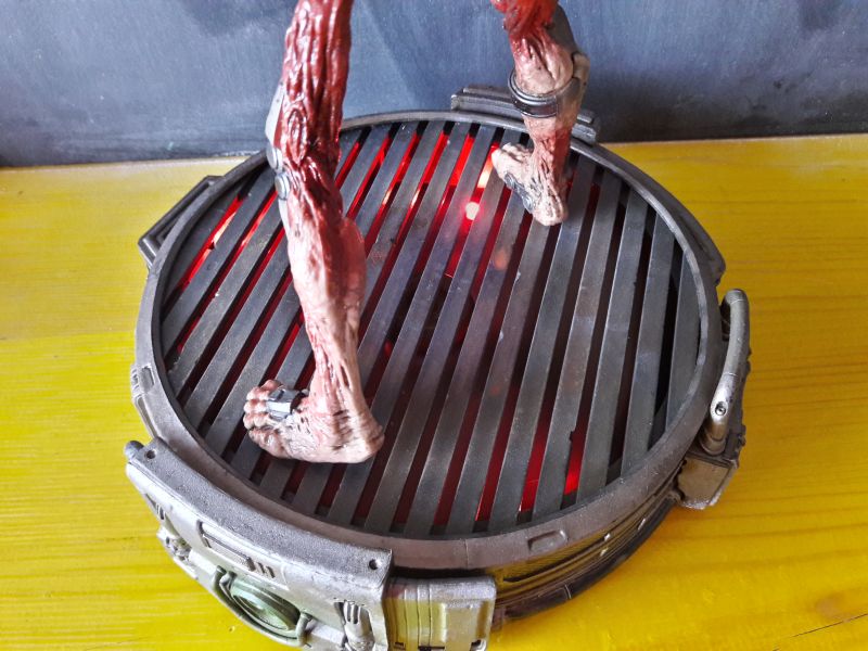 DOOM Collector's Edition: the Revenant Statue