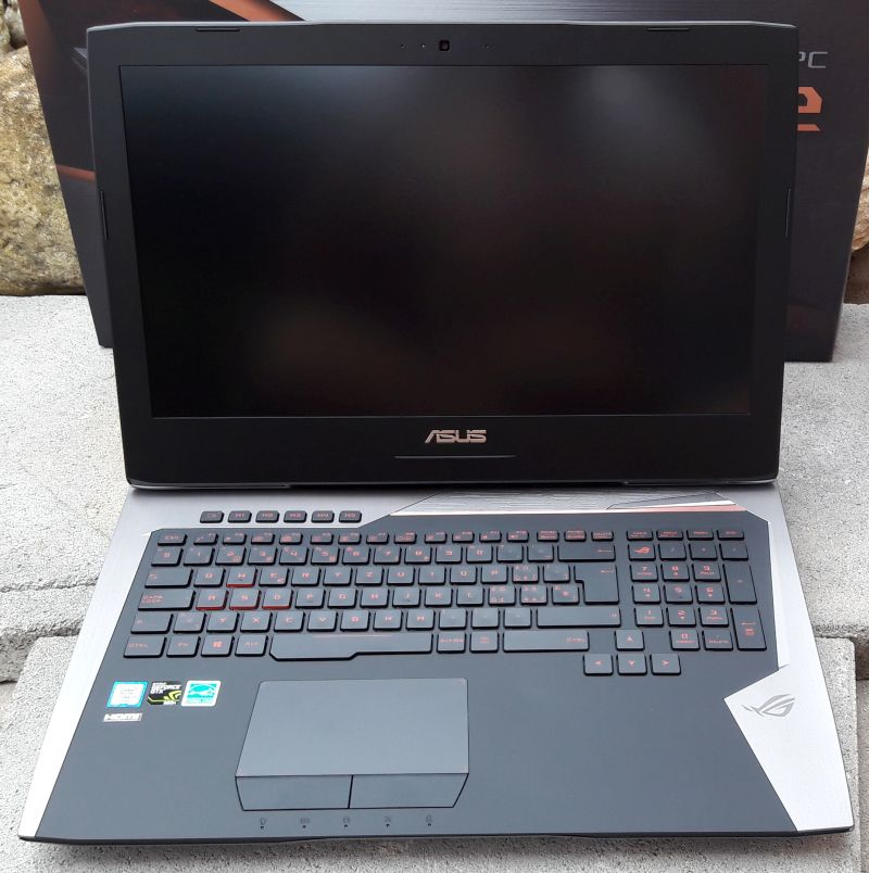 Máy tính xách tay chơi game ASUS ROG G752VY